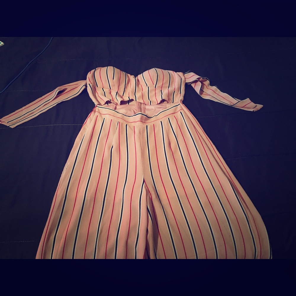 Fashion nova jumpsuit